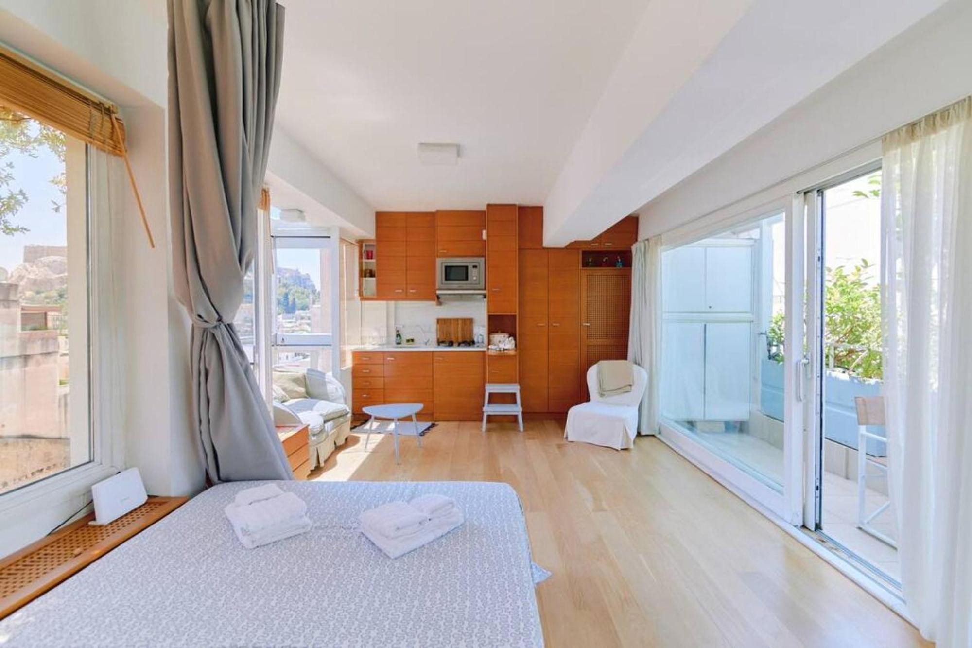 360 View In Roof Top Appartment With Patio Athen Exterior foto